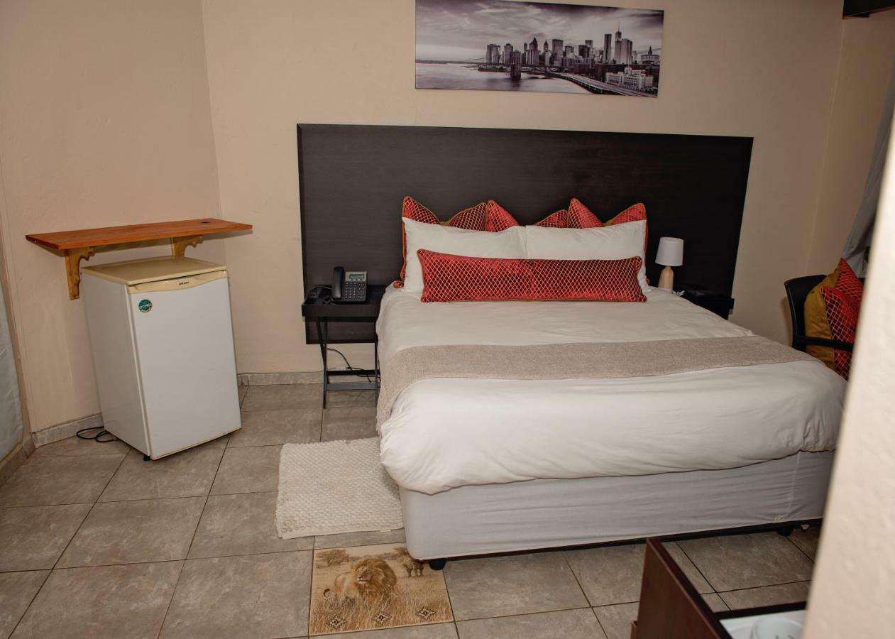 Savannah Guest House Полокване Екстер'єр фото